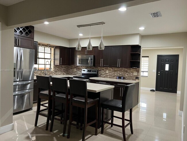 Photo - 620 NW 60th Ave