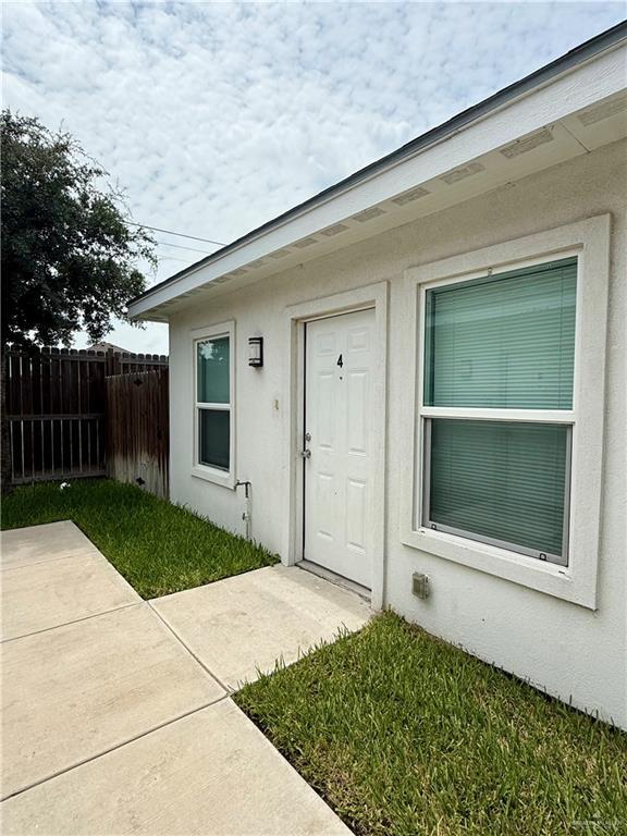 Photo - 21 S Xanthia St
