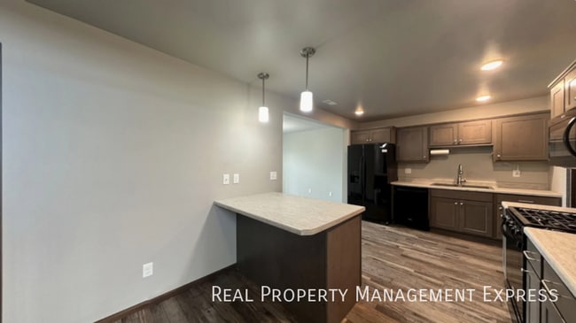Photo - Modern 3 Bed, 2.5 Bath with Loft | Located in Southeast Sioux Falls