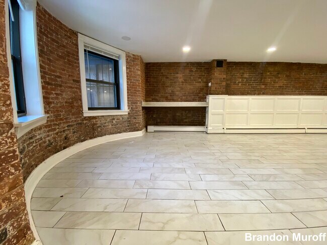 Photo - 482 Columbus Ave Unidad GARDEN