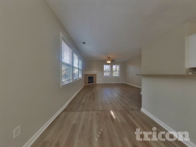 Photo - 5275 Argyll Ln