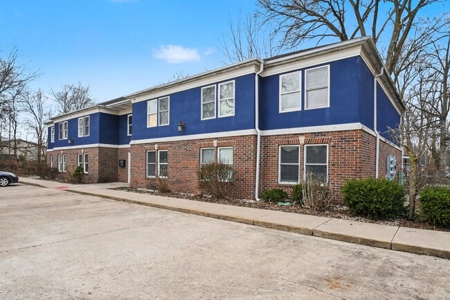 Photo - 118 Rhodes St Unit Gold Apartments