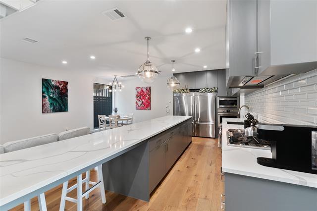 Photo - 4303 Roseland Ave