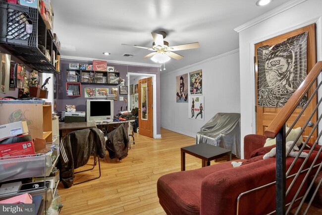 Photo - 2026 Ridge Ave Unit 6