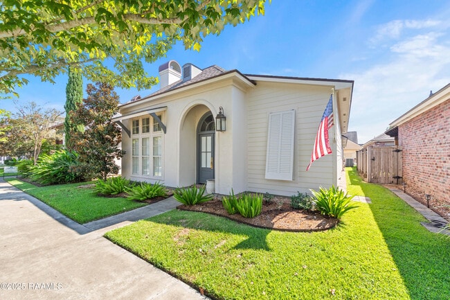 Photo - 415 Harbor Rd