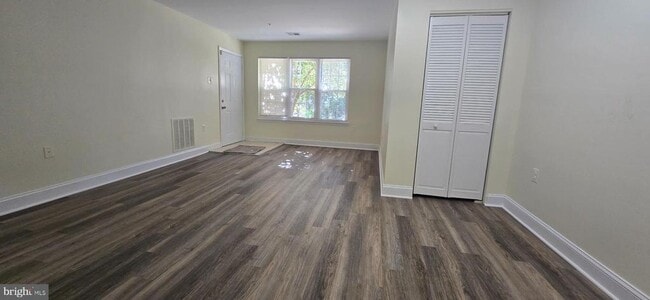 Photo - 8883 Rusland Ct