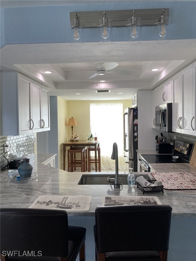 Building Photo - 26705 Little John Ct Unit 54