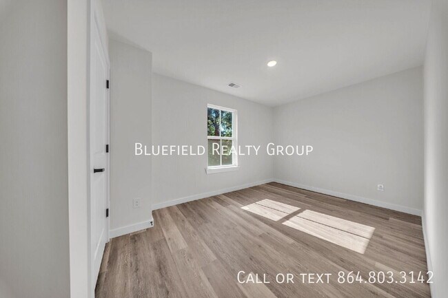 267 Vanderbilt Rd