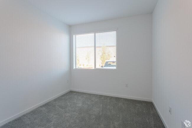 2BR, 1BA - 2A 850 SF Living Area