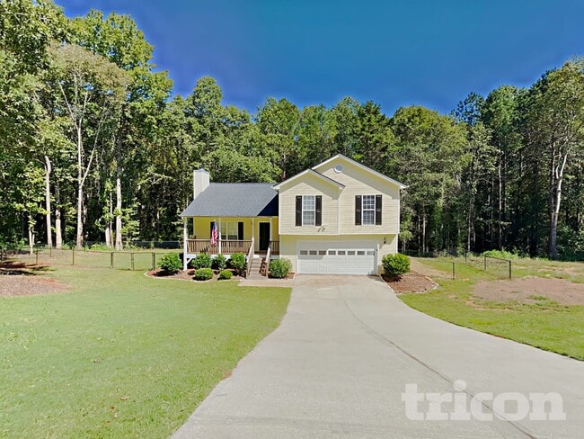 Photo - 305 Nims Dr