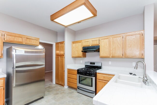 Photo - 6055 Autumn Rose Way