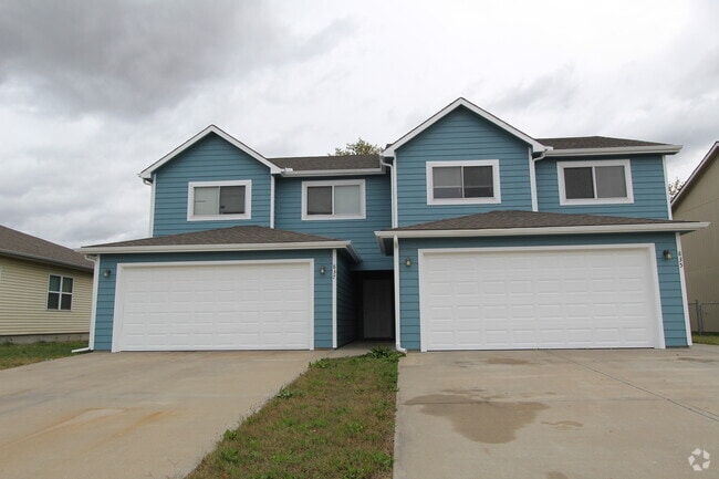 Building Photo - 837 Whitetail Ct Rental