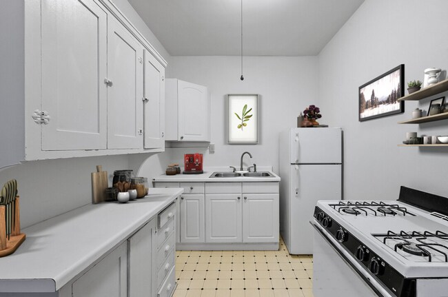 Photo - 2400 Harriet Ave Apartments | Origen Living