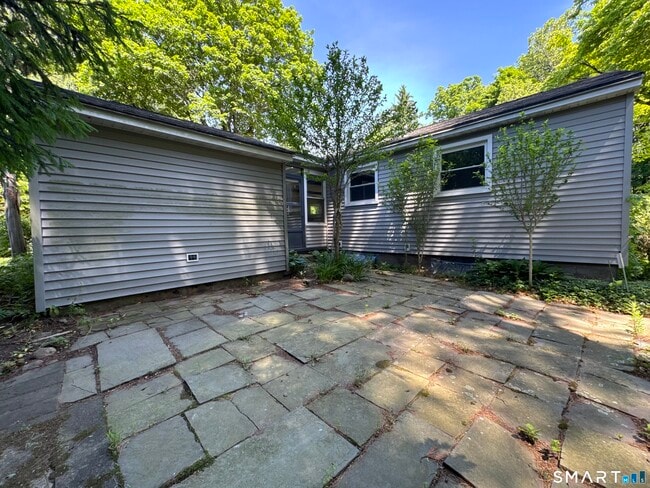 Photo - 95 Riverside Dr