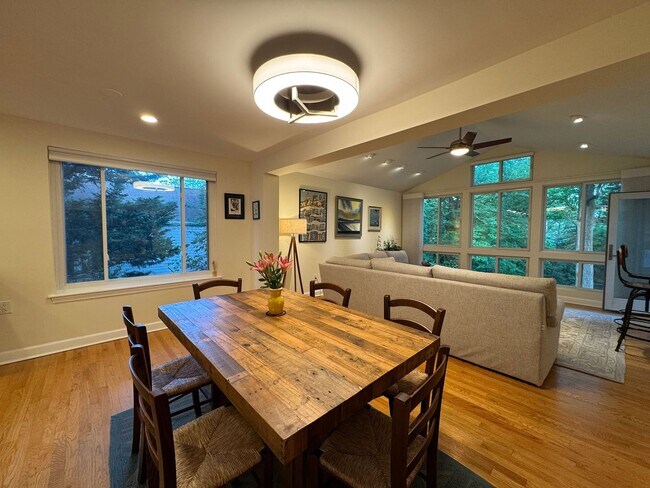 Photo - Fantastic 5 Bed 3 Bath Single Family Home ...