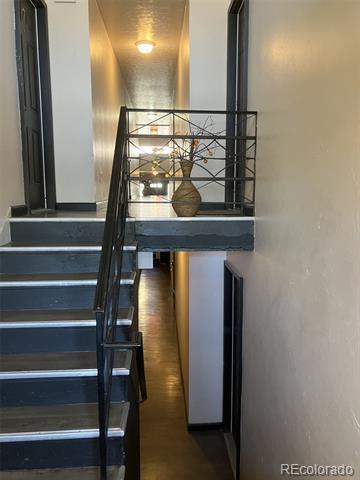 Photo - 1717 N Paris St Unidad 8