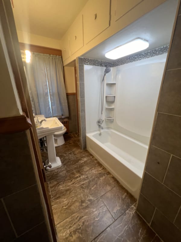 Photo - 101 W Lancaster Ave Unidad 2fl Apartment