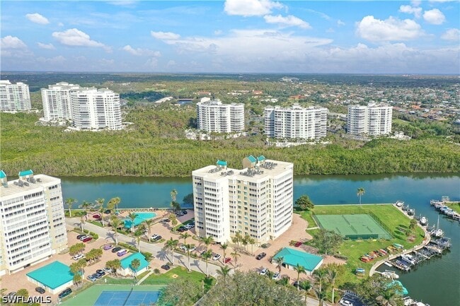 Building Photo - 25 Bluebill Ave Unit A201