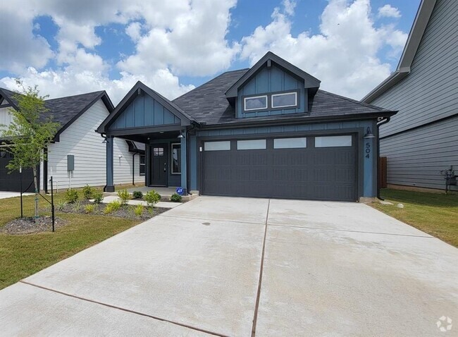 Building Photo - 504 Sandringham Lp Rental