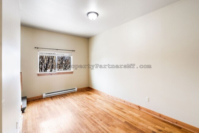 Photo - *** $1,000 off First Month's rent!*** Hist...