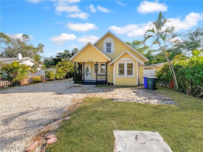 Building Photo - 2342 Stella St