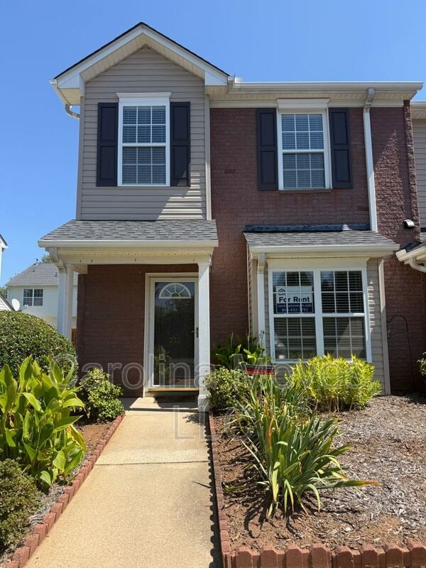 733 Rock Hill Ct