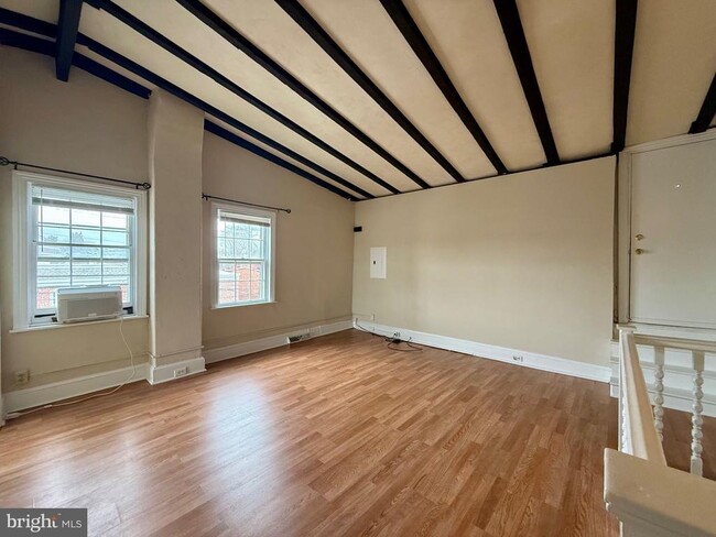 Building Photo - 1725 Gilpin Ave Unit 3