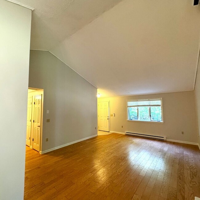 9-11 Oakview Dr Unit 11 Oakview Drive