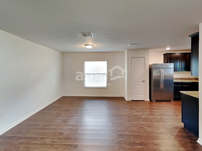 Photo - 1214 Brenton Leaf Dr House