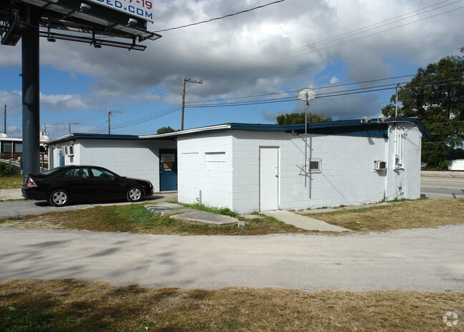 Photo - 3550 N Orange Blossom Trl