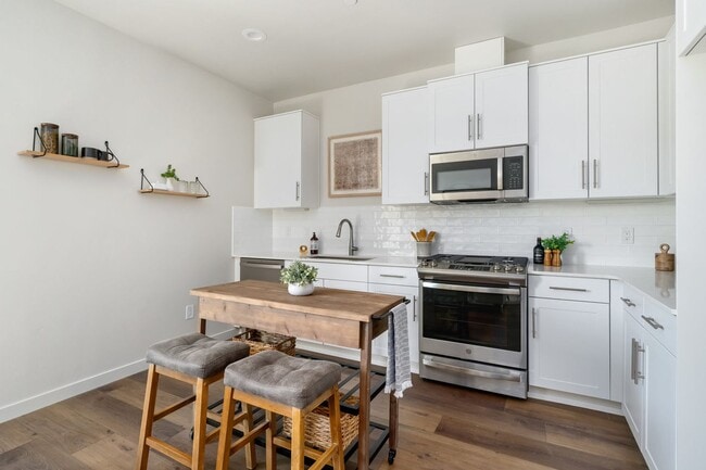 Photo - 2355 Victoria Ave Unit #302