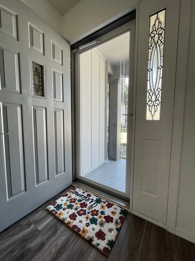 Photo - 26 Eleanor Ln