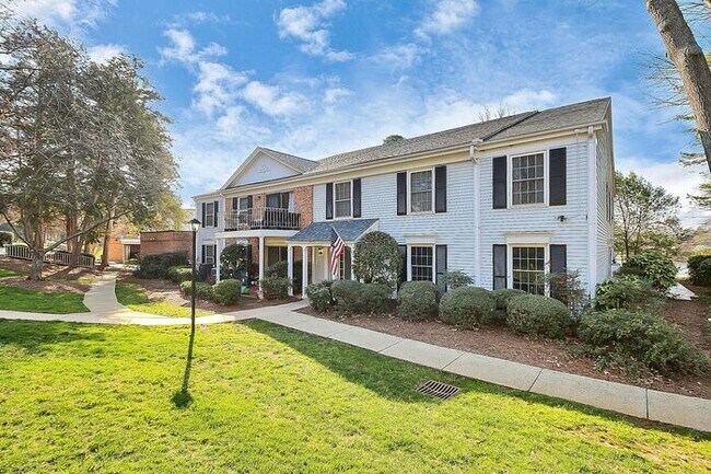 Photo - Spacious 2BR/2BA Condo in Prime South Charlotte Location!