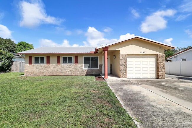 Photo - 2233 NW 3rd Ave