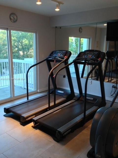 Photo - 2740 SW 28th Ter Unidad 304