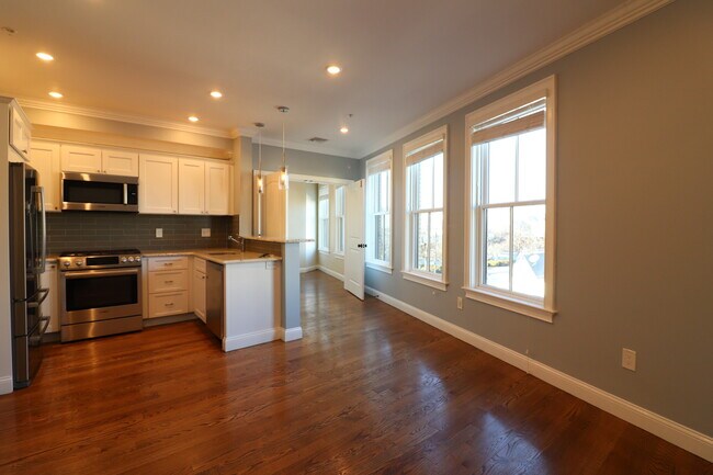 Photo - 30 Hyde Park Ave Unit #5