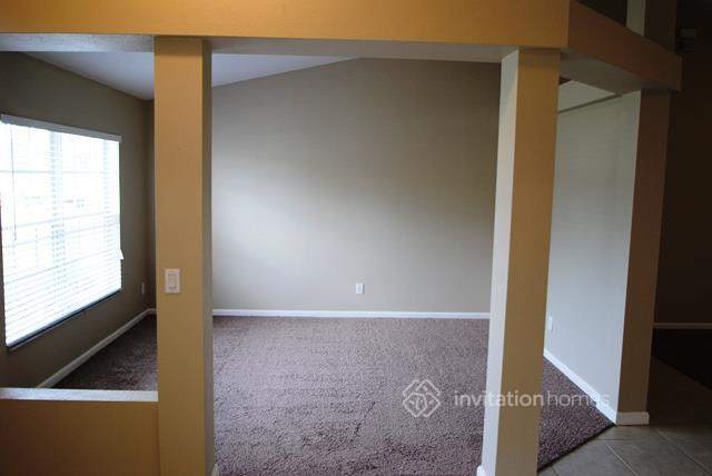 Photo - 686 Ballon Terrace SE