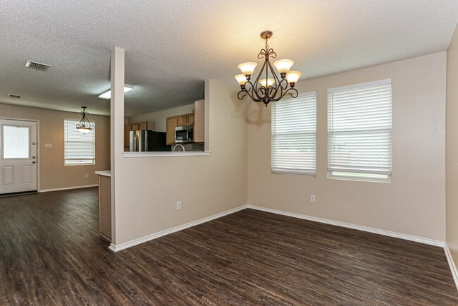 Photo - 3944 Foxhound Ln