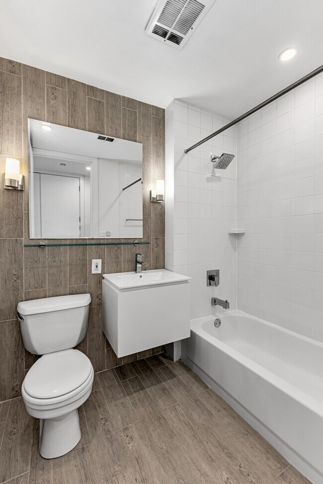 Photo - 50 Murray St Unit 526