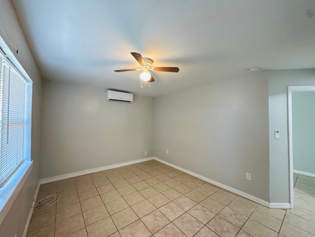 Photo - 680 22nd Ave S Unidad 9