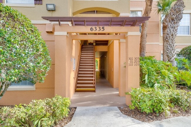 Building Photo - Cute 3/2 Condo in Horizons at Vista Lakes (Gated) with Updated Flooring and Front Parking Space