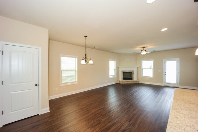 Photo - 2350 Walker Dr