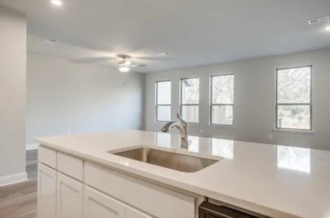 Photo - 6934 Crimson Dr