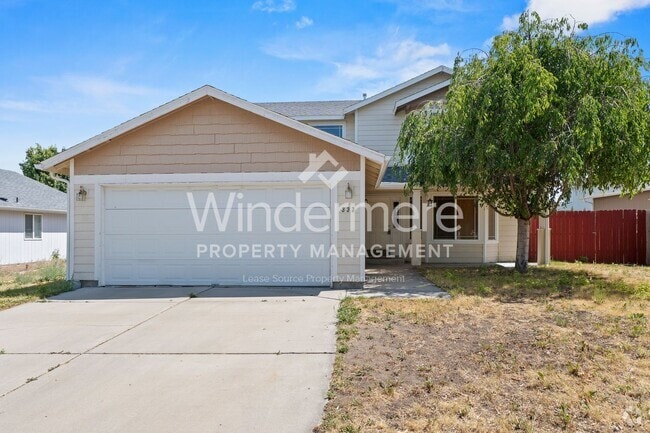Building Photo - Welcome to your new home in Airway Heights...