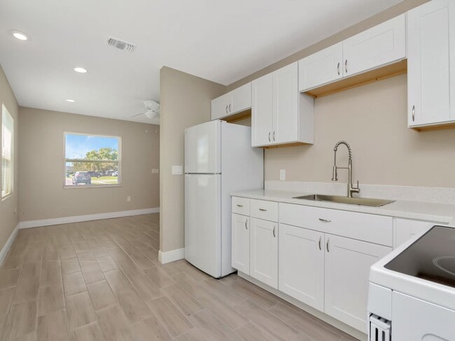 Photo - Voucher Ready! Newly Renovated 3-Bedroom, 2-Bath Duplex in Prime Bradenton Location!