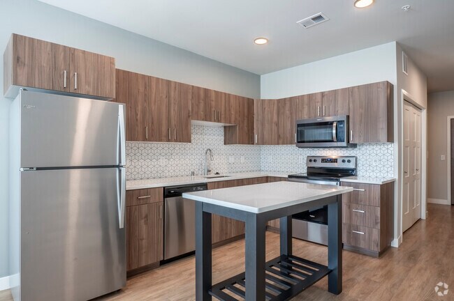 1BR, 1BA - 641SF - Kitchen