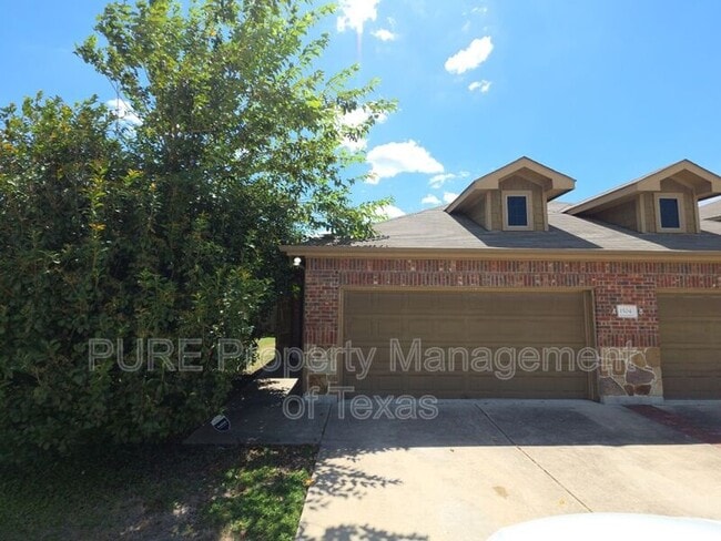 Building Photo - 1504 Muirfield Bend Dr Unit A