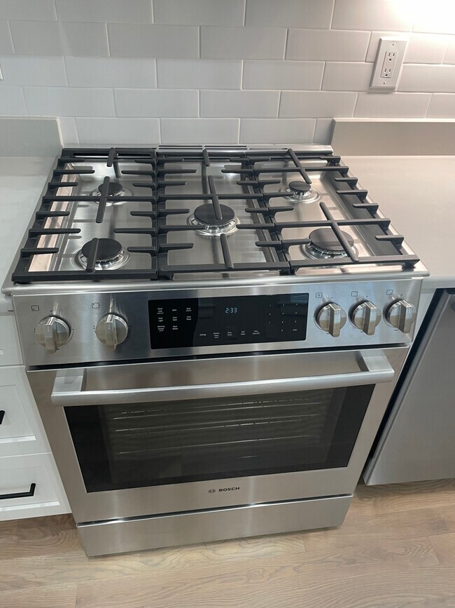 48 Englewood Ave Unit 6
