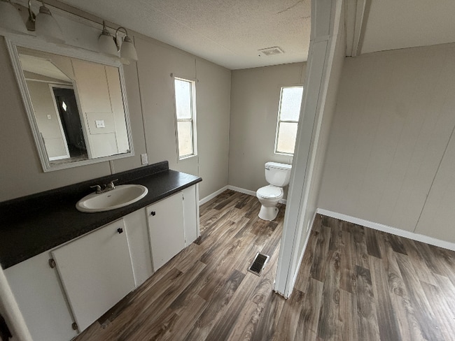 Photo - 80 Redwood Ln