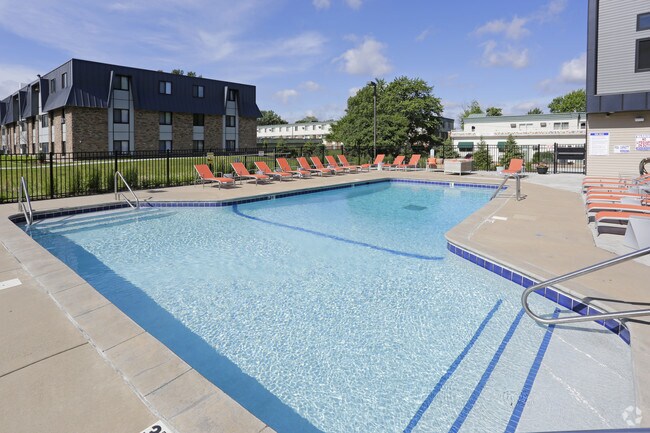 Photo - Hamline Pointe Apartments
